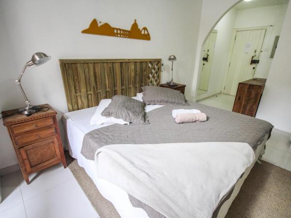 Baixo Copa Guest House : photo 7 de la chambre chambre double supérieure avec salle de bains privative