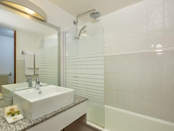 Kyriad Prestige Beaune le Panorama : photo 4 de la chambre chambre double supérieure