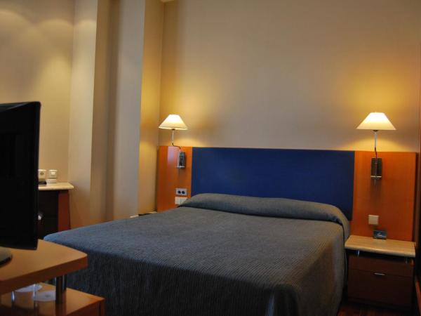 Hotel Villacarlos : photo 3 de la chambre chambre double ou lits jumeaux