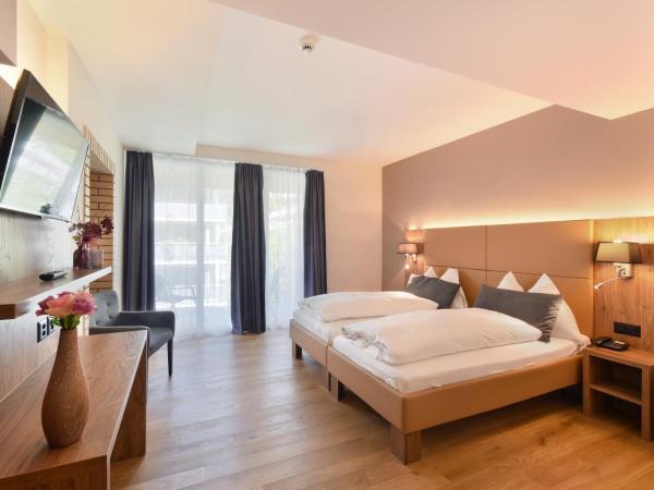 Hotel Central : photo 1 de la chambre chambre double deluxe avec balcon