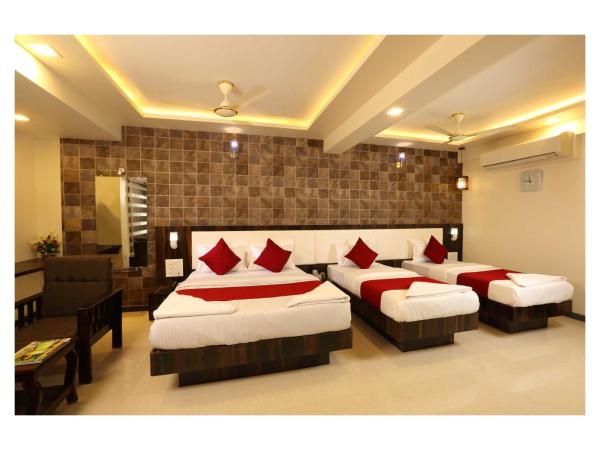 Hotel Kochi Caprice : photo 2 de la chambre chambre familiale deluxe