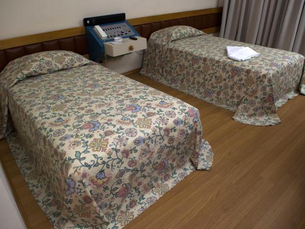 Hotel Gran Corona : photo 4 de la chambre chambre lits jumeaux standard