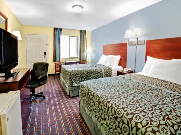 Days Inn by Wyndham Albuquerque West : photo 3 de la chambre chambre 2 lits queen-size - non-fumeurs