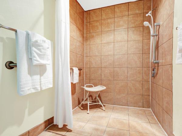 Days Inn by Wyndham Albuquerque West : photo 5 de la chambre queen room, disability access, non-smoking