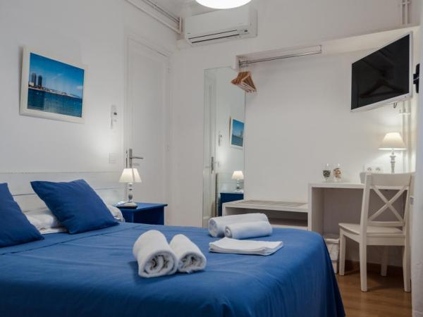 Blue Barcelona : photo 3 de la chambre chambre double avec salle de bains privative