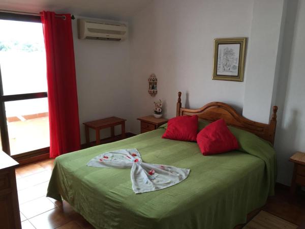 El Tio Mateo : photo 8 de la chambre chambre double ou lits jumeaux - vue sur mer