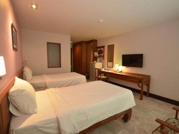 Sakorn Residence and Hotel : photo 1 de la chambre chambre lits jumeaux supérieure