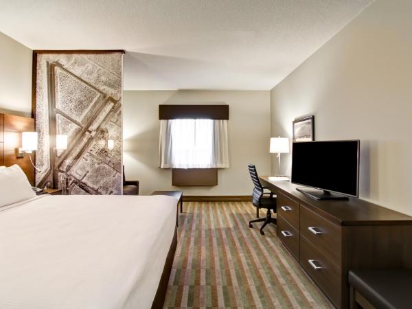 Best Western London Airport Inn & Suites : photo 4 de la chambre suite lit king-size