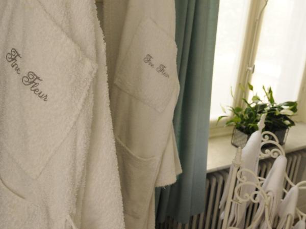 B&B Fine Fleur : photo 7 de la chambre deluxe fine fleur room with nice garden view