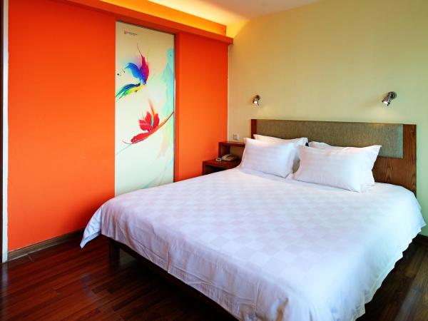 Yanjiang East Garden Inn : photo 3 de la chambre chambre affaires lit queen-size
