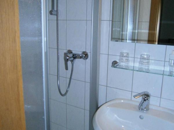 Hotel Goldene Krone Innsbruck : photo 7 de la chambre chambre triple