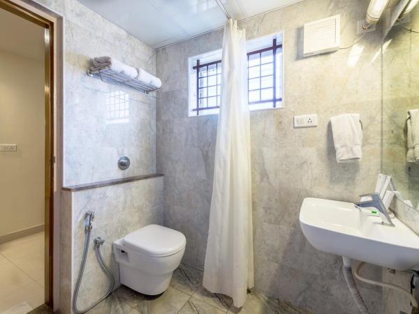 Treebo Akshaya Lalbagh Inn : photo 8 de la chambre [sanitized] standard  double room