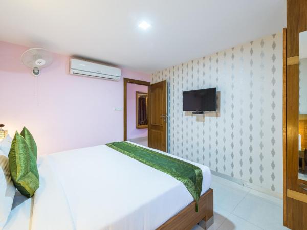 Treebo Akshaya Lalbagh Inn : photo 4 de la chambre [sanitized] deluxe double room