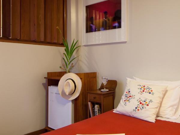 Pousada Casa da Vitória : photo 2 de la chambre chambre double standard