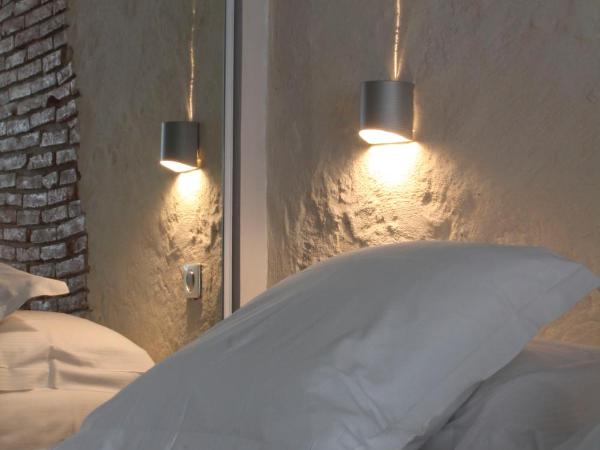 Hotel de la Couronne : photo 4 de la chambre chambre lit queen-size