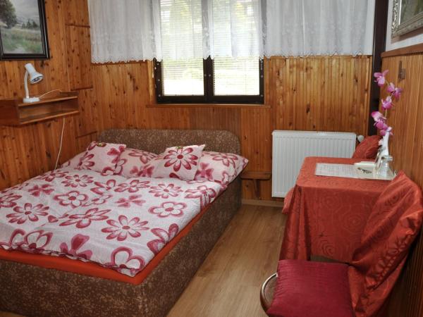 Pension Nika : photo 4 de la chambre chambre double Économique