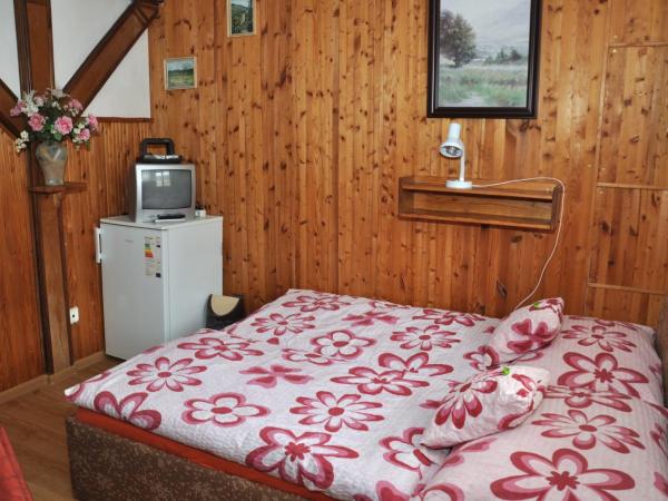 Pension Nika : photo 5 de la chambre chambre double Économique