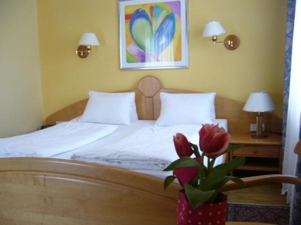 Hotel Restaurant - Häuserl im Wald Graz : photo 3 de la chambre chambre triple - annexe