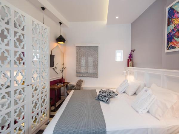 Elia Portou Due : photo 9 de la chambre chambre classique avec jacuzzi