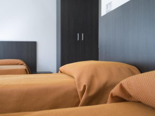 Hotel Sharing : photo 5 de la chambre chambre triple