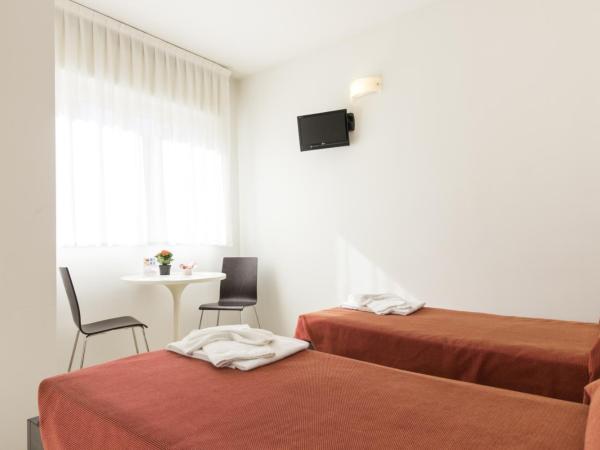 Hotel Sharing : photo 5 de la chambre chambre lits jumeaux