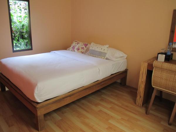 Baan Songjum : photo 3 de la chambre chambre double standard avec climatisation
