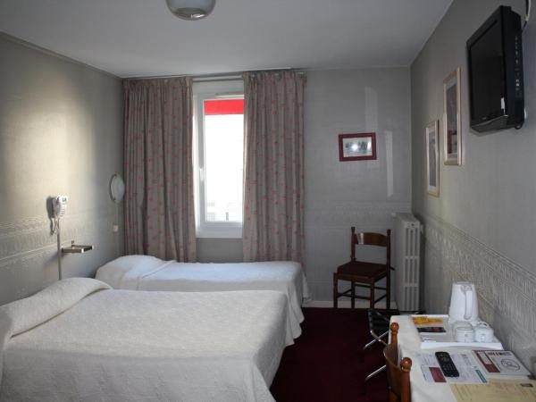 Hôtel Alexandra : photo 5 de la chambre chambre triple