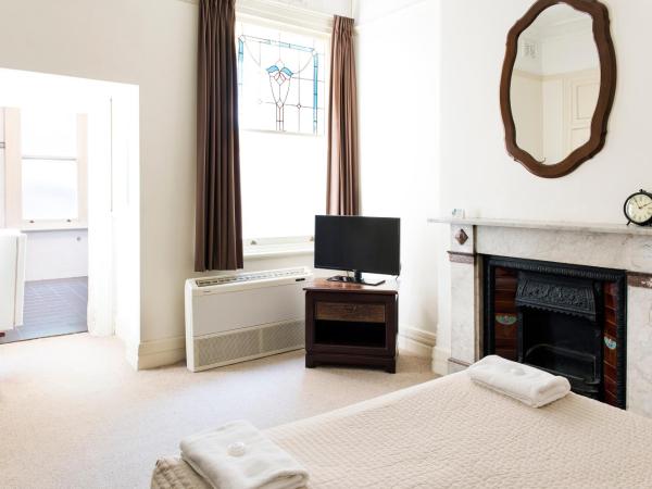 Mercantile Hotel : photo 2 de la chambre chambre double ou lits jumeaux avec salle de bains privative