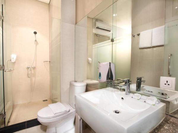 Whiz Prime Hotel Kelapa Gading : photo 2 de la chambre chambre lits jumeaux supérieure