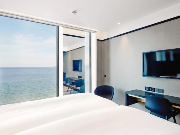 Vox Hotel : photo 3 de la chambre chambre lits jumeaux deluxe - vue sur lac