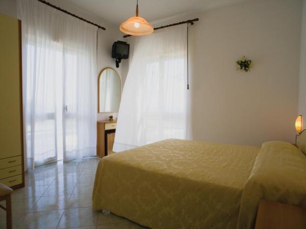 Villa Natalina : photo 5 de la chambre chambre double ou lits jumeaux avec balcon