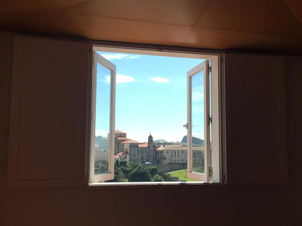 Pensión O Xardin de Julia : photo 1 de la chambre chambre double - vue sur jardin