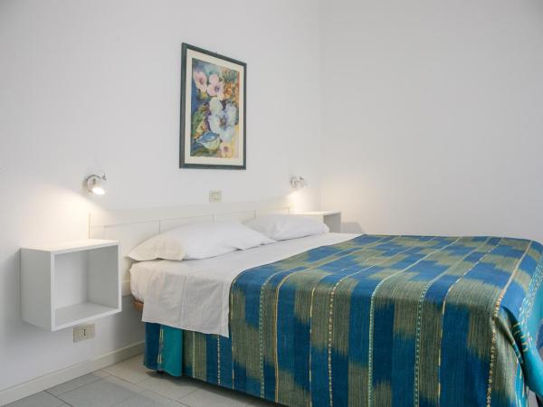 Residence Villa Ofelia : photo 7 de la chambre appartement 1 chambre avec terrasse (4 adultes)