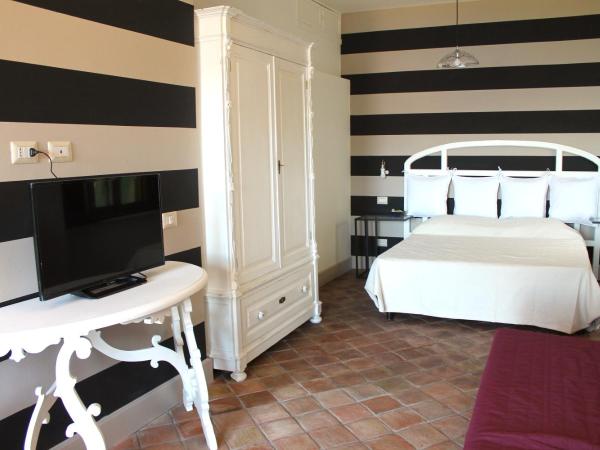 La Via del Mare : photo 8 de la chambre chambre lit king-size - vue sur mer