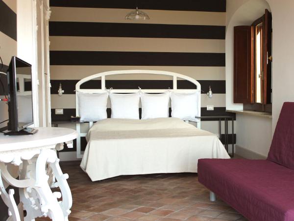 Casa Via del Mare : photo 1 de la chambre chambre lit king-size - vue sur mer