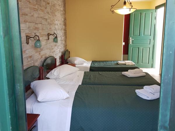 Hotel Naxos Beach : photo 3 de la chambre chambre triple