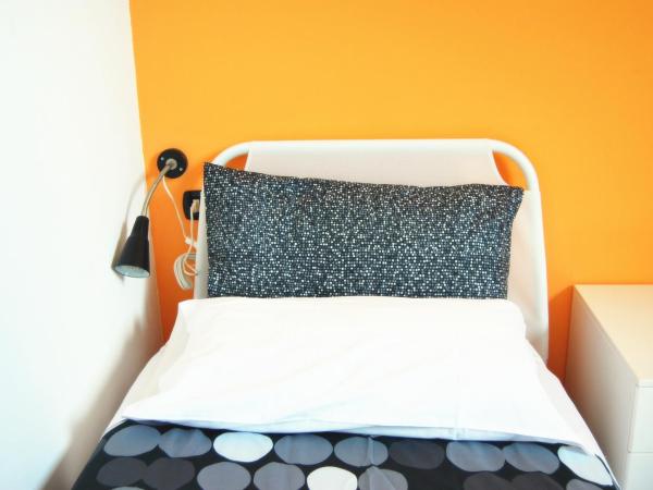 Mio Hostel : photo 8 de la chambre chambre lits jumeaux