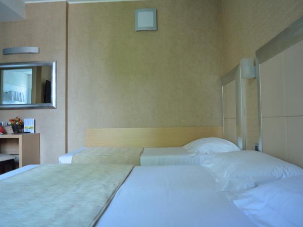 Hotel Susa : photo 2 de la chambre chambre triple