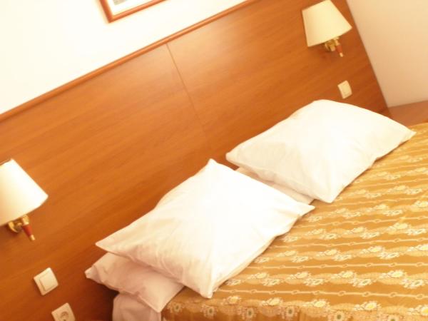 Gargamelo Pension : photo 6 de la chambre chambre triple Économique