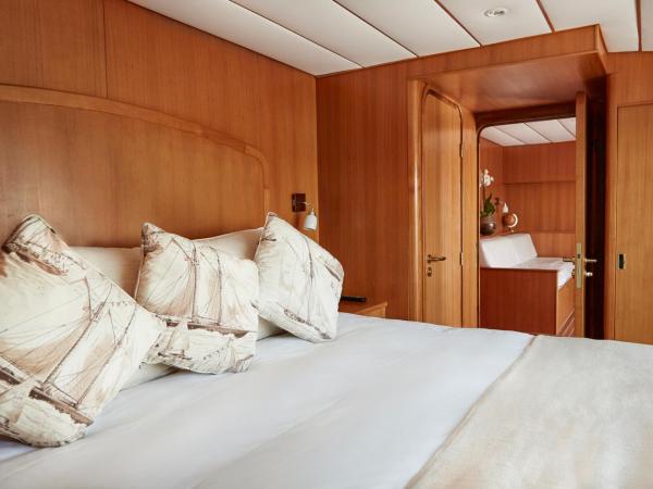 Welcome Hotel : photo 4 de la chambre suite cabine de yacht avec terrasse - vue sur mer