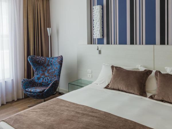 Radisson Hotel Curitiba : photo 5 de la chambre luxury queen non smoking