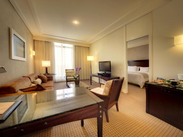 Radisson Hotel Curitiba : photo 6 de la chambre royal suite queen