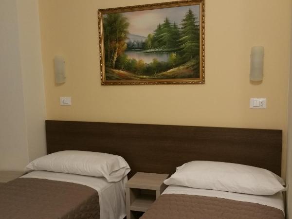Hotel Tommaseo : photo 3 de la chambre chambre double ou lits jumeaux