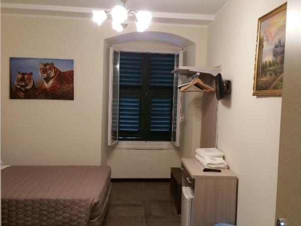 Hotel Tommaseo : photo 1 de la chambre chambre quadruple avec kitchenette