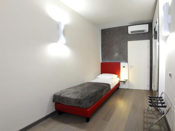 B&B Opera : photo 6 de la chambre chambre simple avec salle de bains privative