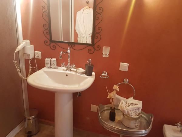 Riad Dar Karima : photo 10 de la chambre chambre familiale oum kaltoum 