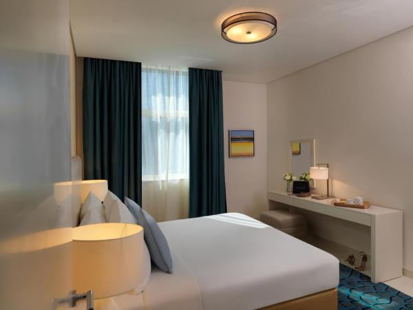 DAMAC Maison Cour Jardin : photo 2 de la chambre chambre de luxe - vue sur centre-ville