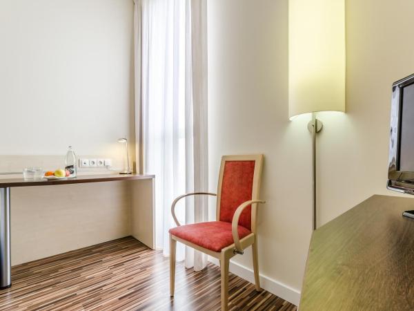Hotel YIT Ciudad De Zaragoza : photo 8 de la chambre chambre double ou lits jumeaux (2 adultes)