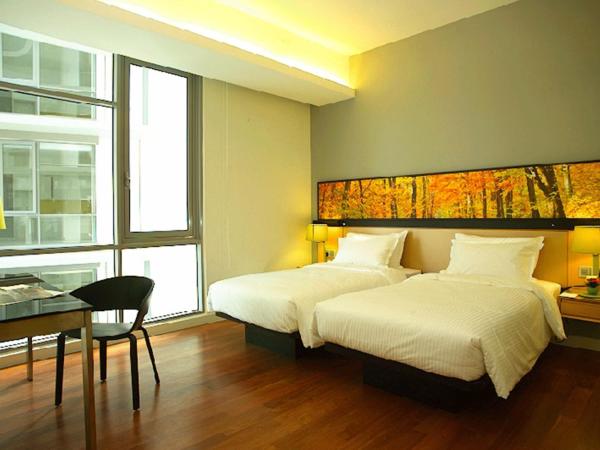 The Signature Hotel & Serviced Suites Kuala Lumpur : photo 1 de la chambre suite lits jumeaux standard