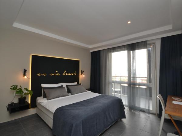 En Vie Beach Boutique Hotel - Adults Only : photo 4 de la chambre king room with sea view - annex building